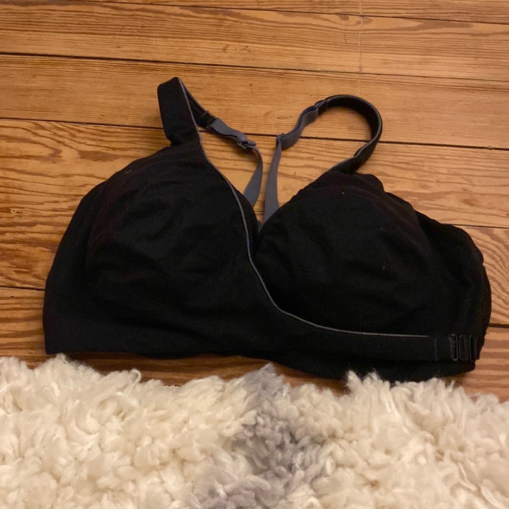 VSX sports bra front clasp